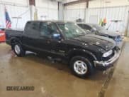 ✅ 2002 Chevrolet S-10 LS • VIN: 1GCDT13W62K232575 • Lot: 44351465. Listed on Copart with 84,215 mi. Free auction sales archive from the USA and detailed vehicle history report at DreamBid. Image 4.