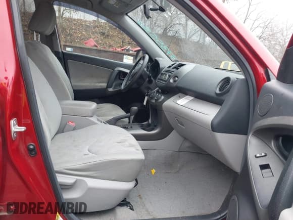 ✅ 2012 Toyota RAV4 • VIN: 2T3BF4DV2CW207414 • Lot: 43735552. Listed on IAAI with 101,795 mi. Free auction sales archive from the USA and detailed vehicle history report at DreamBid. Image 5.