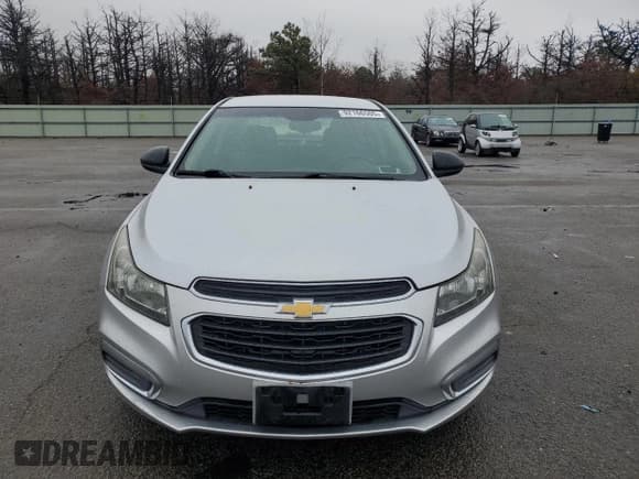✅ 2015 Chevrolet Cruze LS • VIN: 1G1PA5SG6F7105332 • Lot: 92166505. Listed on Copart with 58,376 mi. Free auction sales archive from the USA and detailed vehicle history report at DreamBid. Image 5.