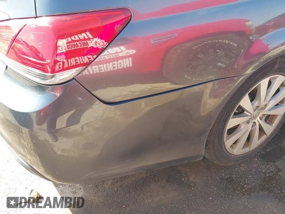 ✅ 2011 Toyota Avalon • VIN: 4T1BK3DBXBU391570 • Lot: 43542019. Wystawiony na IAAI z przebiegiem 180 937 mil. Bezpłatny archiwum sprzedaży aukcyjnych z USA i szczegółowy raport historii pojazdu na DreamBid. Zdjęcie 18.