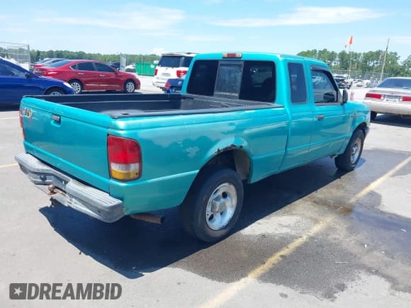 ✅ 1993 Ford Ranger STX • VIN: 1FTCR14XXPPA81400 • Lot: 42774388. Listed on IAAI with 9,154 mi. Free auction sales archive from the USA and detailed vehicle history report at DreamBid. Image 4.