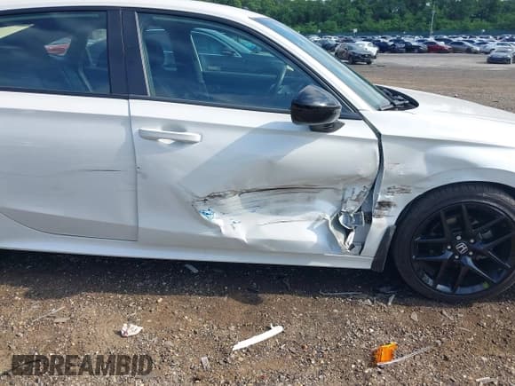 ✅ 2023 Honda Civic Sport • VIN: 2HGFE2F50PH570467 • Lot: 42684104. Listed on IAAI with 23,568 mi. Free auction sales archive from the USA and detailed vehicle history report at DreamBid. Image 6.