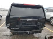 ✅ 2018 Chevrolet Suburban LT • VIN: 1GNSKHKC2JR134022 • Lot: 72323744. Wystawiony na Copart z przebiegiem Nie podano. Bezpłatny archiwum sprzedaży aukcyjnych z USA i szczegółowy raport historii pojazdu na DreamBid. Zdjęcie 6.