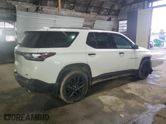 ✅ 2021 Chevrolet Traverse Premier • VIN: 1GNEVKKW3MJ267628 • Lot: 92279105. Wystawiony na Copart z przebiegiem 73 540 mil. Bezpłatny archiwum sprzedaży aukcyjnych z USA i szczegółowy raport historii pojazdu na DreamBid. Zdjęcie 3.