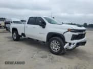 ✅ 2024 Chevrolet Silverado 2500HD LT • VIN: 1GC2YNE75RF108628 • Лот: 67932075. Опубликован ранее на Copart с пробегом 71 500 миль. Бесплатный доступ к архиву аукционных продаж из США и подробный отчёт об истории автомобиля на DreamBid. Изображение 4.