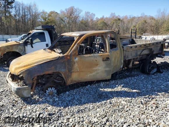 ✅ 2001 Chevrolet Silverado 3500 LS • VIN: 1GCJK39G71E308884 • Lot: 91987865. Listed on Copart with Not provided. Free auction sales archive from the USA and detailed vehicle history report at DreamBid. Image 1.