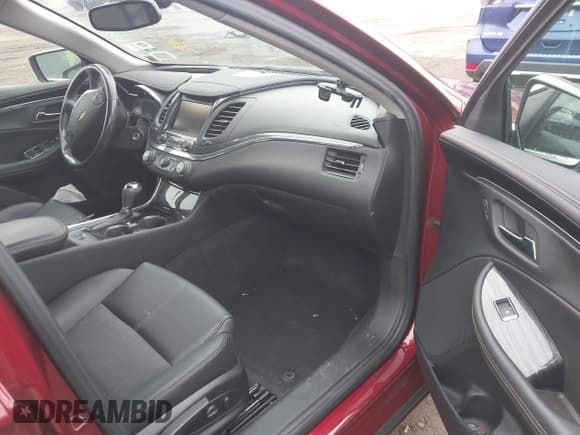 ✅ 2017 Chevrolet Impala LT • VIN: 2G1105SA1H9128023 • Lot: 43524644. Wystawiony na IAAI z przebiegiem 91 973 mil. Bezpłatny archiwum sprzedaży aukcyjnych z USA i szczegółowy raport historii pojazdu na DreamBid. Zdjęcie 5.