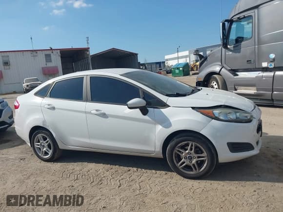 ✅ 2017 Ford Fiesta SE • VIN: 3FADP4BJ9HM153985 • Lot: 43732323. Listed on IAAI with 82,080 mi. Free auction sales archive from the USA and detailed vehicle history report at DreamBid. Image 13.