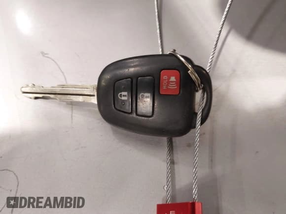 ✅ 2015 Toyota RAV4 LE • VIN: 2T3BFREV7FW277801 • Lot: 43704117. Listed on IAAI with 251,499 mi. Free auction sales archive from the USA and detailed vehicle history report at DreamBid. Image 11.