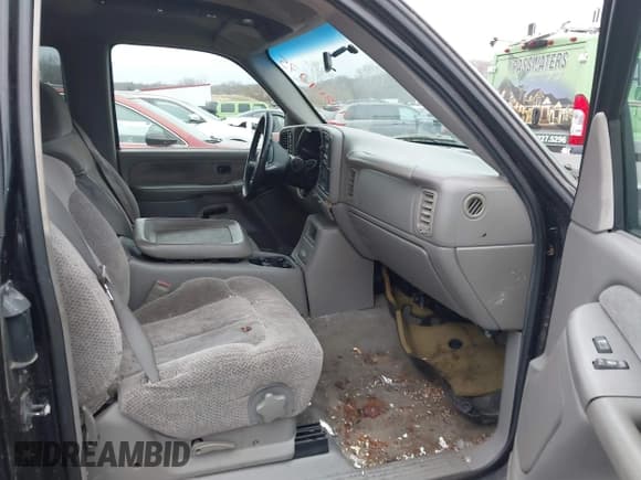 ✅ 1999 Chevrolet Silverado 1500 LS • VIN: 1GCEK19V0XE213953 • Лот: 43814275. Опубликован ранее на IAAI с пробегом 189 135 миль. Бесплатный доступ к архиву аукционных продаж из США и подробный отчёт об истории автомобиля на DreamBid. Изображение 5.