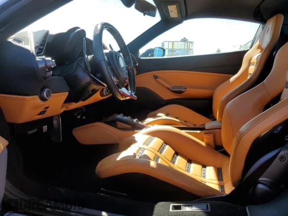 ✅ 2018 Ferrari 488 • VIN: ZFF80AMAXJ0237612 • Лот: 68225655. Опубликован ранее на Copart с пробегом 12 845 миль. Бесплатный доступ к архиву аукционных продаж из США и подробный отчёт об истории автомобиля на DreamBid. Изображение 7.