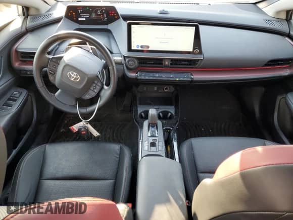 2024 Toyota Prius SE z VIN JTDACACU9R3015673, wystawiony jako Copart lot #81880685 z przebiegiem 37 948 mil mil oraz Szkoda całkowita • Salvage title. Historia ofert i sprzedaży dostępna na DreamBid. Obrazek 8.