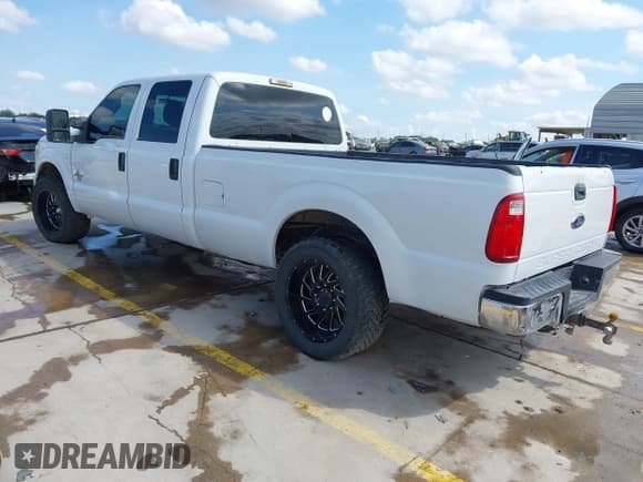 ✅ 2014 Ford F-250 XL • VIN: 1FT7W2AT4EEB17771 • Лот: 42914914. Опубликован ранее на IAAI с пробегом 294 839 миль. Бесплатный доступ к архиву аукционных продаж из США и подробный отчёт об истории автомобиля на DreamBid. Изображение 3.