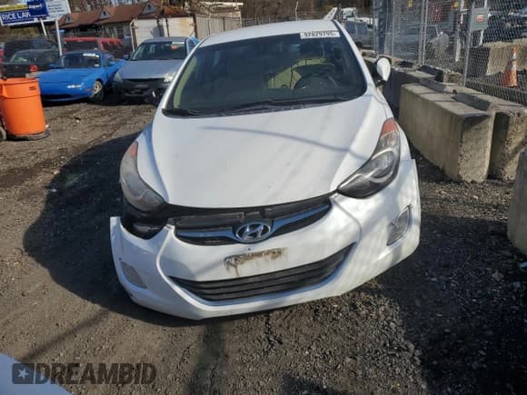 ✅ 2012 Hyundai Elantra Limited • VIN: 5NPDH4AE0CH116351 • Lot: 92829795. Listed on Copart with 194,825 mi. Free auction sales archive from the USA and detailed vehicle history report at DreamBid. Image 5.