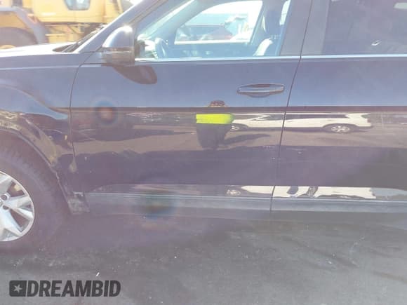 ✅ 2018 Volkswagen Atlas S • VIN: 1V2AR2CA9JC536034 • Lot: 41632202. Listed on IAAI with 152,181 mi. Free auction sales archive from the USA and detailed vehicle history report at DreamBid. Image 21.