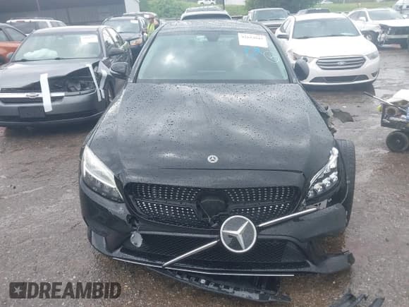 ✅ 2021 Mercedes-Benz C 300 • VIN: W1KWF8EB9MR609337 • Lot: 42653947. Wystawiony na IAAI z przebiegiem 32 375 mil. Bezpłatny archiwum sprzedaży aukcyjnych z USA i szczegółowy raport historii pojazdu na DreamBid. Zdjęcie 12.