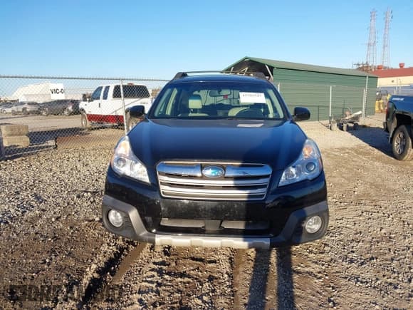✅ 2013 Subaru Outback Limited • VIN: 4S4BRBKC0D3260643 • Lot: 43705547. Listed on IAAI with 117,200 mi. Free auction sales archive from the USA and detailed vehicle history report at DreamBid. Image 13.