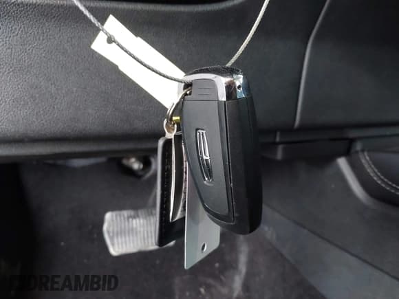 ✅ 2022 Lincoln Corsair Standard • VIN: 5LMCJ1C97NUL08401 • Lot: 42320639. Wystawiony na IAAI z przebiegiem 44 773 mil. Bezpłatny archiwum sprzedaży aukcyjnych z USA i szczegółowy raport historii pojazdu na DreamBid. Zdjęcie 11.