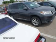 ✅ 2011 Toyota Highlander • VIN: 5TDZK3EH8BS027822 • Лот: 42051111. Опубликован ранее на IAAI с пробегом 174 290 миль. Бесплатный доступ к архиву аукционных продаж из США и подробный отчёт об истории автомобиля на DreamBid. Изображение 13.