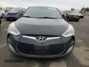 ✅ 2014 Hyundai Veloster • VIN: KMHTC6AD5EU212008 • Lot: 85195024. Wystawiony na Copart z przebiegiem 141 750 mil. Bezpłatny archiwum sprzedaży aukcyjnych z USA i szczegółowy raport historii pojazdu na DreamBid. Zdjęcie 5.