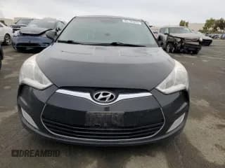✅ 2014 Hyundai Veloster • VIN: KMHTC6AD5EU212008 • Lot: 85195024. Wystawiony na Copart z przebiegiem 141 750 mil. Bezpłatny archiwum sprzedaży aukcyjnych z USA i szczegółowy raport historii pojazdu na DreamBid. Zdjęcie 5.