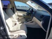 ✅ 2010 Volkswagen Jetta Wolfsburg Edition • VIN: 3VWRA7AJ8AM095259 • Лот: 42190280. Опубликован ранее на IAAI с пробегом 96 310 миль. Бесплатный доступ к архиву аукционных продаж из США и подробный отчёт об истории автомобиля на DreamBid. Изображение 5.