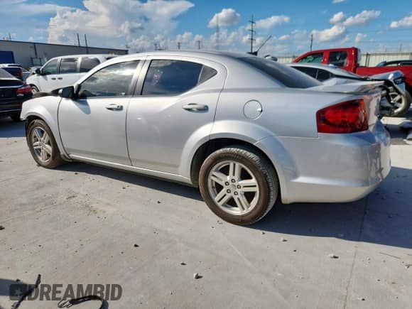 2012 Dodge Avenger SXT с VIN 1C3CDZCB3CN224653, выставлен на аукционе Copart как лот 81708075 с пробегом 161 266 миль миль и Списание • Salvage title. История ставок и продаж доступна на DreamBid. Изображение 2.