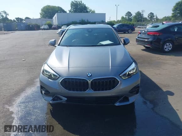 ✅ 2022 BMW 2 Series 228i • VIN: WBA53AK08N7K04055 • Lot: 42592469. Wystawiony na IAAI z przebiegiem 14 855 mil. Bezpłatny archiwum sprzedaży aukcyjnych z USA i szczegółowy raport historii pojazdu na DreamBid. Zdjęcie 12.