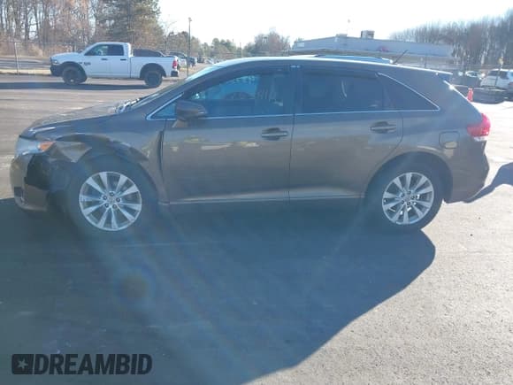 ✅ 2013 Toyota Venza LE • VIN: 4T3BA3BB5DU034250 • Lot: 43755412. Listed on IAAI with 148,103 mi. Free auction sales archive from the USA and detailed vehicle history report at DreamBid. Image 14.
