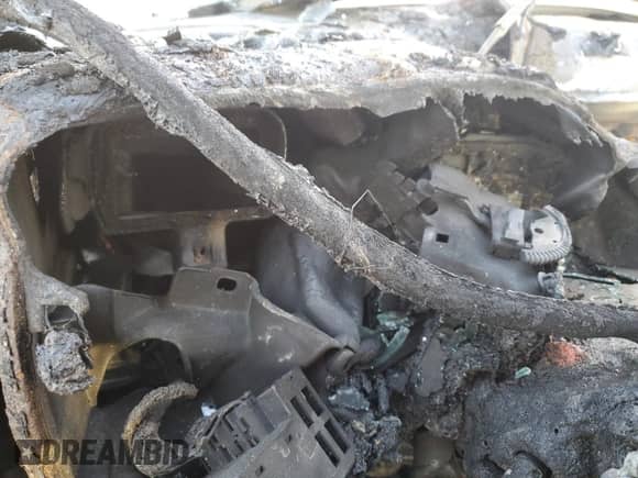 2002 Chevrolet S-10 LS z VIN 1GCDT13W82K218452, wystawiony jako Copart lot #51216535 z przebiegiem Nie podano mil oraz Nie do naprawy • Non repairable. Historia ofert i sprzedaży dostępna na DreamBid. Obrazek 9.