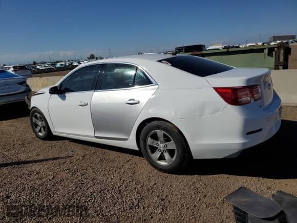 2015 Chevrolet Malibu LS z VIN 1G11B5SL3FF198039, wystawiony jako Copart lot #81337055 z przebiegiem 110 574 mil mil oraz Nie do naprawy • Non repairable. Historia ofert i sprzedaży dostępna na DreamBid. Obrazek 2.