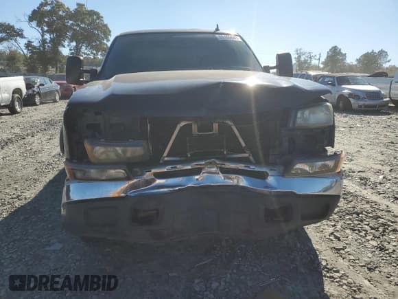 ✅ 2007 Chevrolet Silverado 2500HD LS • VIN: 1GCHK23U67F197349 • Lot: 85165685. Wystawiony na Copart z przebiegiem 227 989 mil. Bezpłatny archiwum sprzedaży aukcyjnych z USA i szczegółowy raport historii pojazdu na DreamBid. Zdjęcie 5.