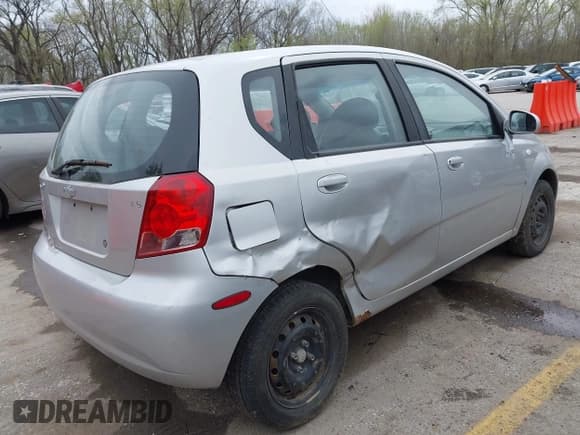 ✅ 2008 Chevrolet Aveo LS • VIN: KL1TD66678B100295 • Lot: 41925372. Wystawiony na IAAI z przebiegiem Nie podano. Bezpłatny archiwum sprzedaży aukcyjnych z USA i szczegółowy raport historii pojazdu na DreamBid. Zdjęcie 4.