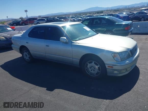 ✅ 2000 Lexus LS 400 • VIN: JT8BH28F4Y0179854 • Lot: 42289412. Listed on IAAI with 295,341 mi. Free auction sales archive from the USA and detailed vehicle history report at DreamBid. Image 12.