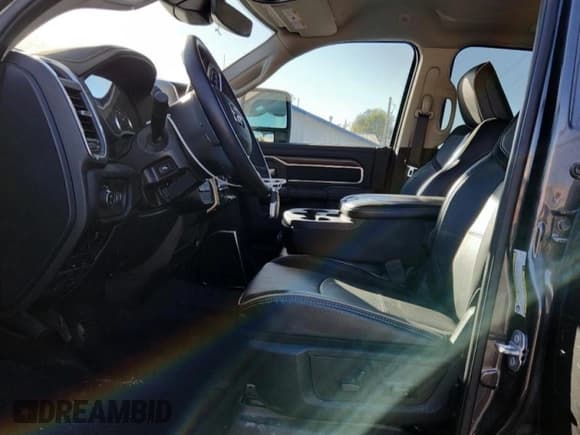 ✅ 2024 Ram 2500 Laramie • VIN: 3C6UR5FL6RG407780 • Lot: 85943325. Wystawiony na Copart z przebiegiem Nie podano. Bezpłatny archiwum sprzedaży aukcyjnych z USA i szczegółowy raport historii pojazdu na DreamBid. Zdjęcie 7.