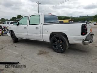 ✅ 2006 Chevrolet Silverado 1500 LS • VIN: 2GCEC13V561257727 • Лот: 55103454. Опубликован ранее на Copart с пробегом 211 155 миль. Бесплатный доступ к архиву аукционных продаж из США и подробный отчёт об истории автомобиля на DreamBid. Изображение 2.