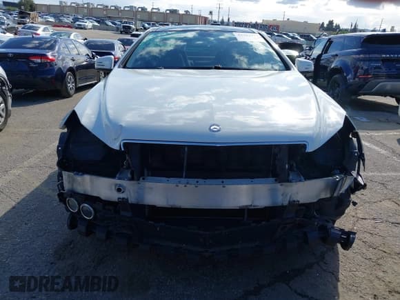 ✅ 2011 Mercedes-Benz E 350 • VIN: WDDKJ5GB3BF112274 • Lot: 43702973. Listed on IAAI with 96,821 mi. Free auction sales archive from the USA and detailed vehicle history report at DreamBid. Image 6.