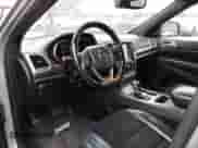 2018 Jeep Grand Cherokee Altitude z VIN 1C4RJFAG6JC220486, wystawiony jako IAAI lot #43399251 z przebiegiem 90 525 mil mil oraz . Historia ofert i sprzedaży dostępna na DreamBid. Obrazek 17.