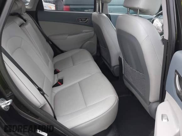 2019 Hyundai Kona Limited z VIN KM8K33AG7KU029175, wystawiony jako IAAI lot #41158975 z przebiegiem 114 950 mil mil oraz . Historia ofert i sprzedaży dostępna na DreamBid. Obrazek 8.