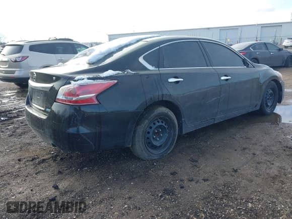 ✅ 2014 Nissan Altima SV • VIN: 1N4AL3AP6EC423671 • Lot: 43657098. Listed on IAAI with 159,426 mi. Free auction sales archive from the USA and detailed vehicle history report at DreamBid. Image 4.