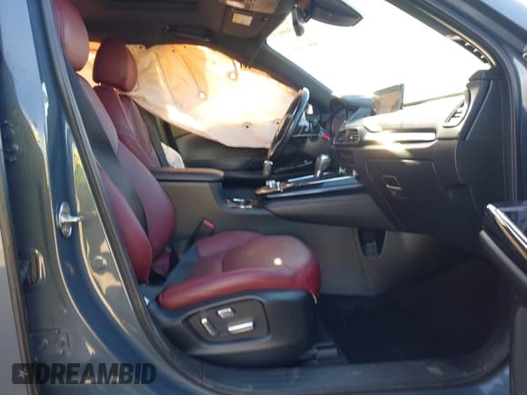 ✅ 2022 Mazda CX-9 Carbon Edition • VIN: JM3TCBDY1N0617356 • Lot: 43690029. Wystawiony na IAAI z przebiegiem 49 351 mil. Bezpłatny archiwum sprzedaży aukcyjnych z USA i szczegółowy raport historii pojazdu na DreamBid. Zdjęcie 5.