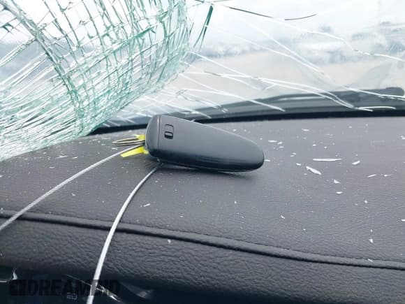 ✅ 2013 Lincoln MKS EcoBoost • VIN: 1LNHL9FT3DG607213 • Lot: 42686285. Wystawiony na IAAI z przebiegiem 97 622 mil. Bezpłatny archiwum sprzedaży aukcyjnych z USA i szczegółowy raport historii pojazdu na DreamBid. Zdjęcie 11.