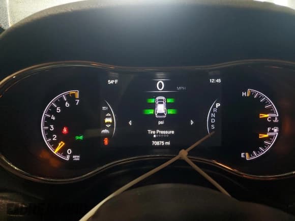 ✅ 2015 Jeep Grand Cherokee Overland • VIN: 1C4RJFCG8FC732562 • Lot: 46518865. Listed on Copart with 70,875 mi. Free auction sales archive from the USA and detailed vehicle history report at DreamBid. Image 9.