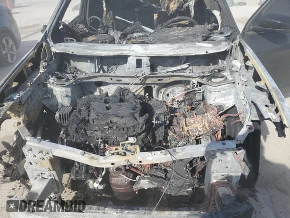 ✅ 2021 Jeep Cherokee Limited • VIN: 1C4PJMDXXMD185098 • Lot: 76965384. Wystawiony na Copart z przebiegiem Nie podano. Bezpłatny archiwum sprzedaży aukcyjnych z USA i szczegółowy raport historii pojazdu na DreamBid. Zdjęcie 11.