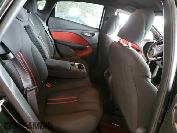 ✅ 2013 Dodge Dart Rallye • VIN: 1C3CDFBH3DD150727 • Лот: 50791865. Опубликован ранее на Copart с пробегом Не указан. Бесплатный доступ к архиву аукционных продаж из США и подробный отчёт об истории автомобиля на DreamBid. Изображение 10.