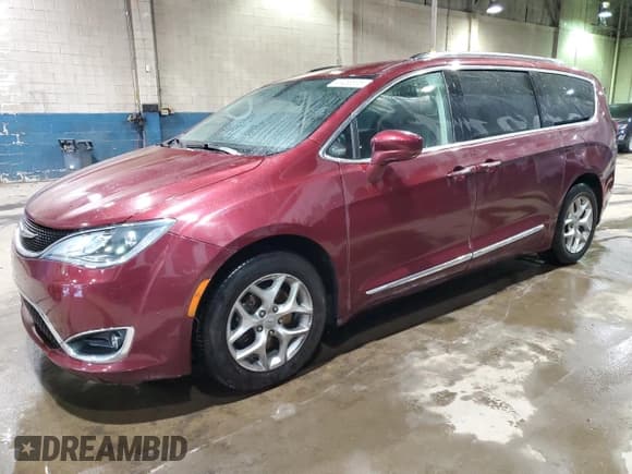 ✅ 2019 Chrysler Pacifica Touring L • VIN: 2C4RC1BG1KR506542 • Lot: 49453875. Listed on Copart with 51,036 mi. Free auction sales archive from the USA and detailed vehicle history report at DreamBid. Image 1.