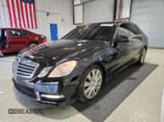 ✅ 2013 Mercedes-Benz E 350 Luxury • VIN: WDDHF8JB7DA689587 • Lot: 62603265. Wystawiony na Copart z przebiegiem 126 495 mil. Bezpłatny archiwum sprzedaży aukcyjnych z USA i szczegółowy raport historii pojazdu na DreamBid. Zdjęcie 1.