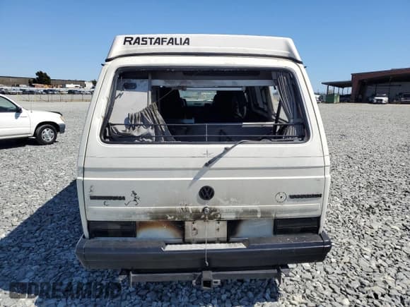 ✅ 1990 Volkswagen Vanagon • VIN: WV2TB0252LH072793 • Lot: 60567215. Wystawiony na Copart z przebiegiem Nie podano. Bezpłatny archiwum sprzedaży aukcyjnych z USA i szczegółowy raport historii pojazdu na DreamBid. Zdjęcie 6.