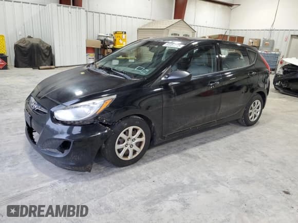 ✅ 2013 Hyundai Accent GS • VIN: KMHCT5AE8DU083831 • Lot: 85387275. Wystawiony na Copart z przebiegiem 212 137 mil. Bezpłatny archiwum sprzedaży aukcyjnych z USA i szczegółowy raport historii pojazdu na DreamBid. Zdjęcie 1.