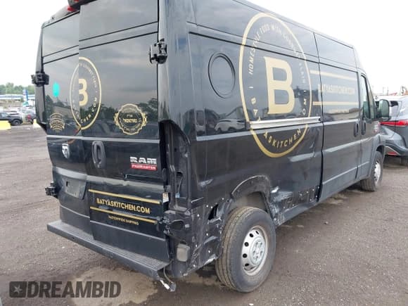 ✅ 2021 Ram ProMaster Cargo • VIN: 3C6LRVDG8ME585020 • Lot: 42601543. Listed on IAAI with 29,150 mi. Free auction sales archive from the USA and detailed vehicle history report at DreamBid. Image 17.